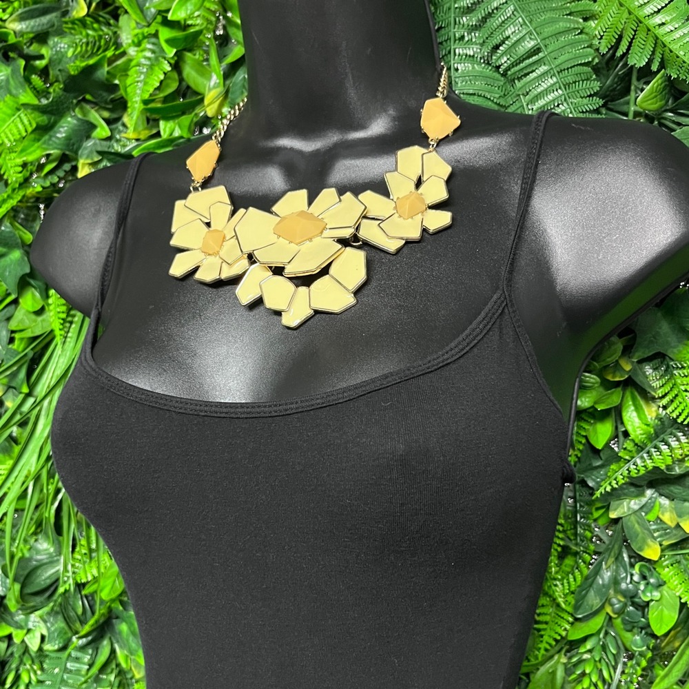 Geometric Yellow Flower Enamel Statement Bib Necklace Gold Tone Chunky 3801 - Picture 3 of 6